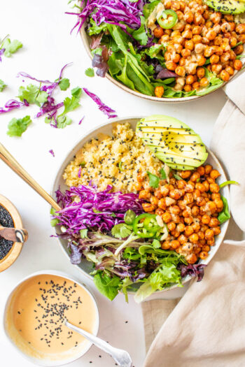 These Roasted Chickpea Quinoa Bowls with Sesame Ginger Dressing are perfect for vegan meal prepping or a healthy & filling dinner | ThisSavoryVegan.com #thissavoryvegan #veganbowl #mealprep