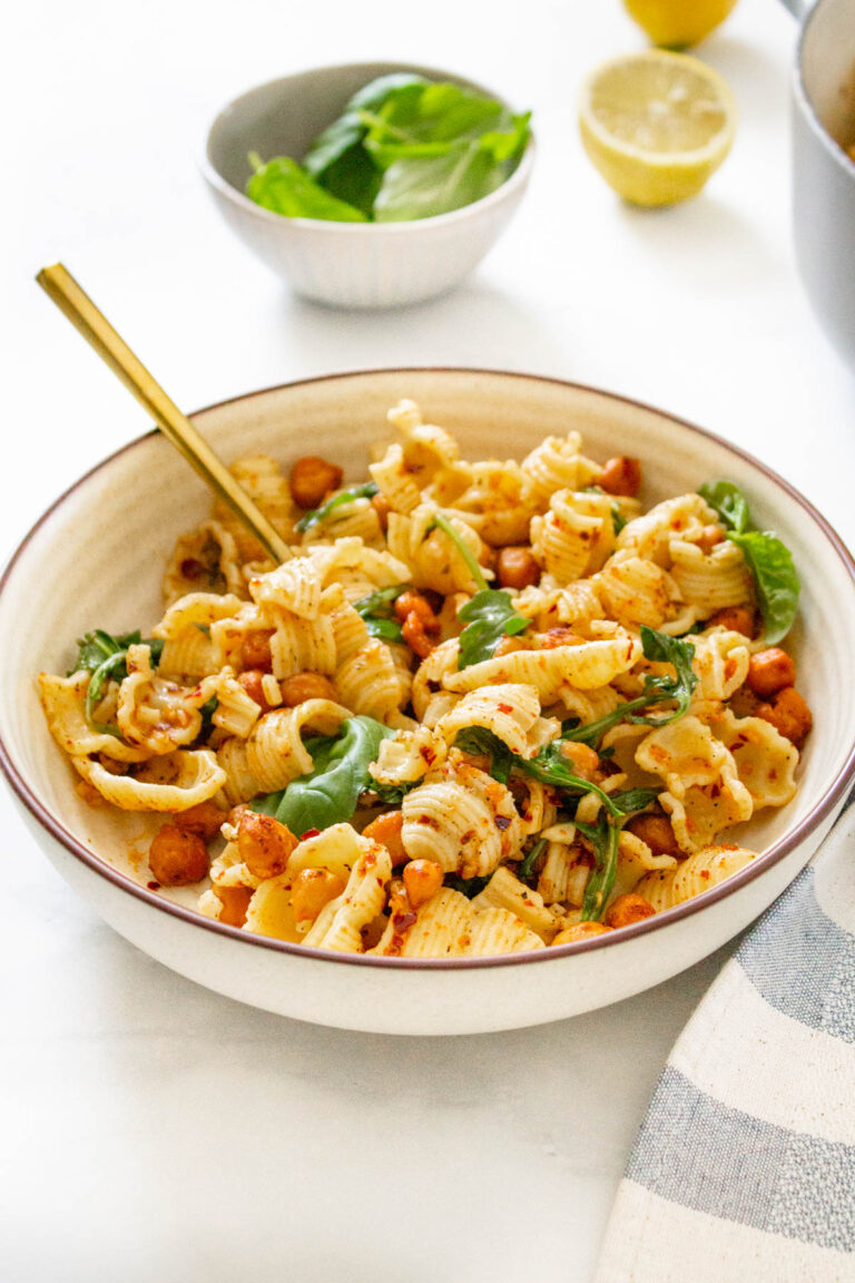 Spicy Vegan Garlic Pasta with Roasted Chickpeas This Savory Vegan