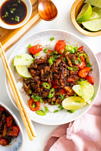These Crispy Mushroom Stir-Fry Bowls are perfection! So much flavor, the best homemade vegan stir-fry sauce and plenty of veggies to fill you up | ThisSavoryVegan.com #veganstirfry #vegandinnerideas #mushroomstirfry