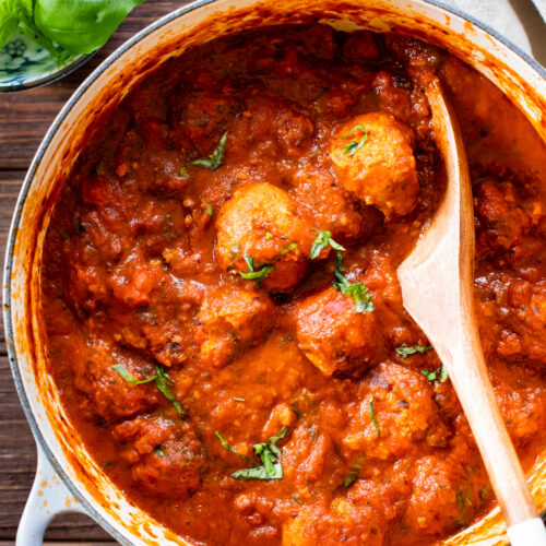 These Vegan Turkey Meatballs & Orzo are the best vegan dinner! Meatballs are simmered in marinara sauce before being served over garlic basil orzo | ThisSavoryVegan.com #thissavoryvegan #veganmeatballs #easyvegandinner