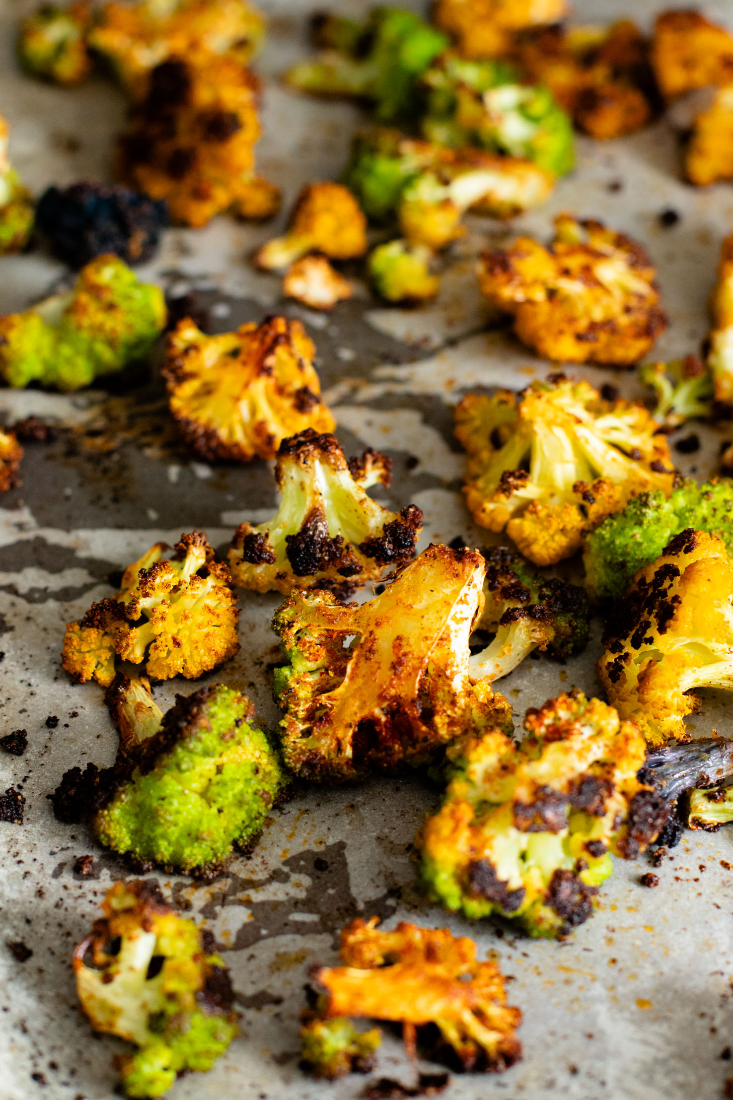 Simple and delicious, this Roasted Cauliflower & Curried Quinoa has Indian-inspired flavors and is ready in 35 minutes. A quick vegan weeknight dinner | ThisSavoryVegan.com #thissavoryvegan #quinoarecipes #roastedveggies