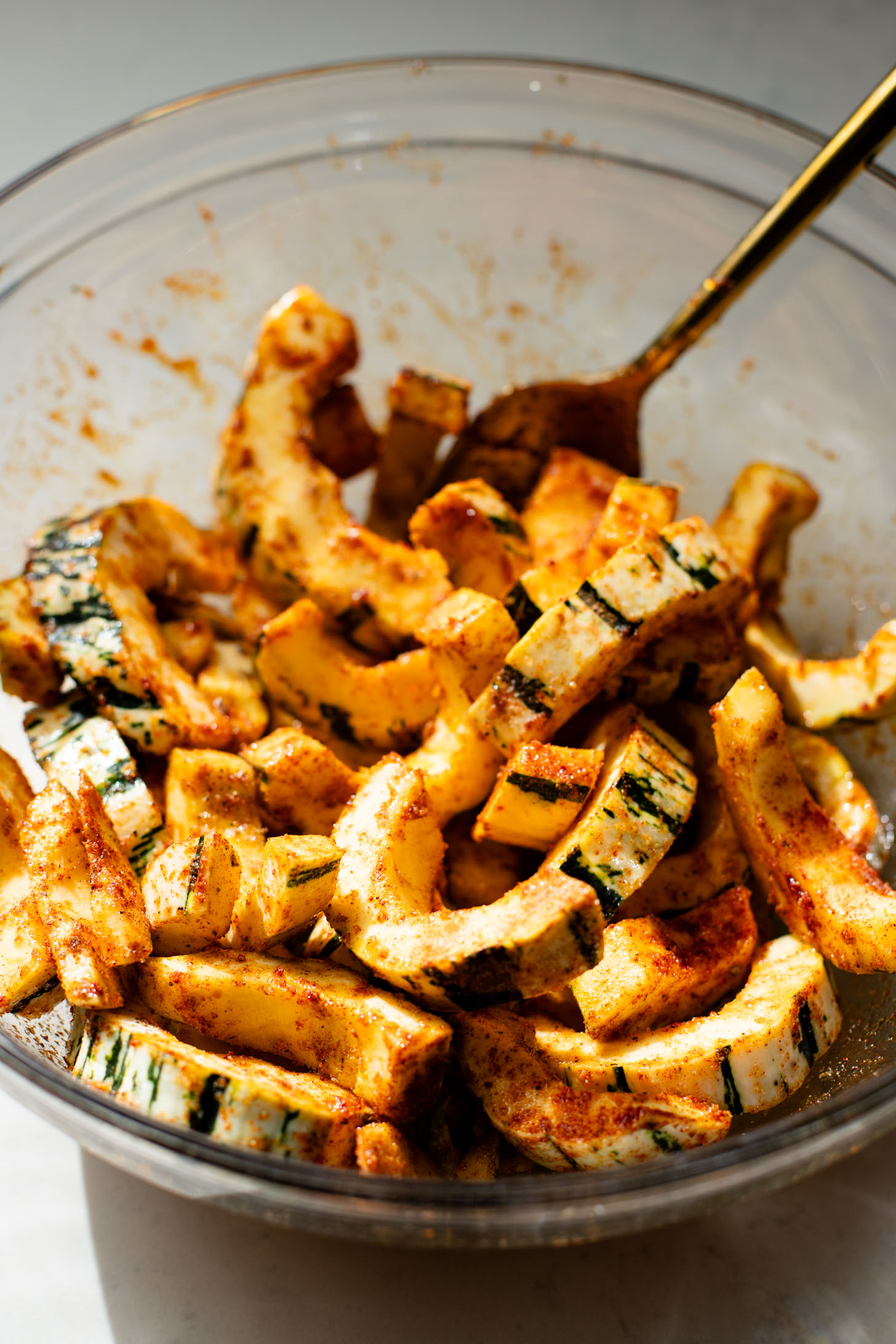 This Roasted Squash & Lentils recipe is a mix between a salad and a bowl. Crispy delicata squash, vegan feta and lemony lentils with fresh herbs | ThisSavoryVegan.com #thissavoryvegan #squashrecipes #fallrecipes
