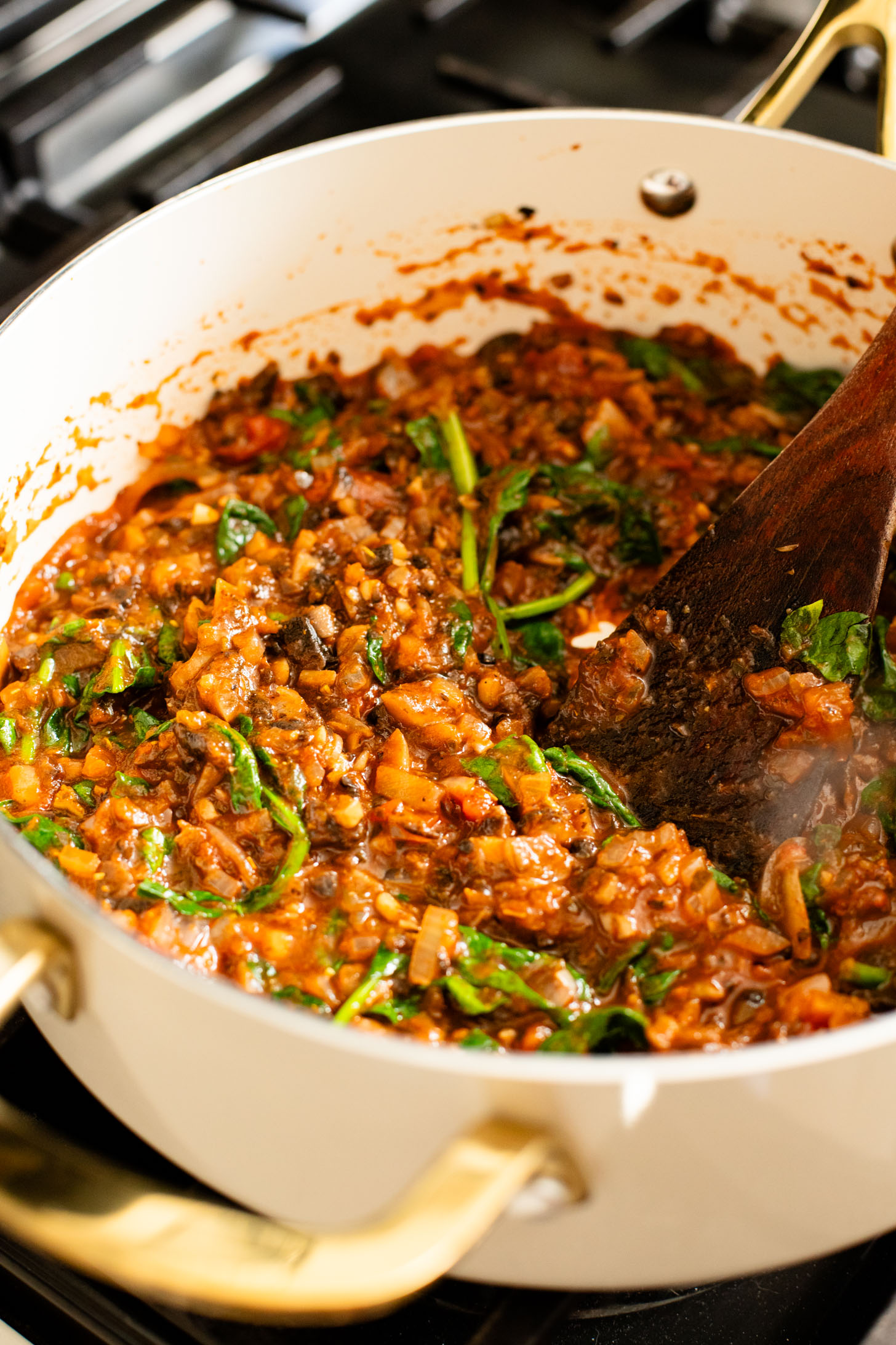 This Pesto Mushroom Sheet Pan Lasagna takes the work out of lasagna. A dairy-free lasagna recipe that doesn't skip on flavor | ThisSavoryVegan.com #thissavoryvegan #veganlasagna #veganpesto