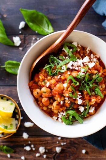 If you are looking for an easy dinner, this Simple Tomato Couscous & Chickpeas recipe is exactly what you need! Quick, easy & plant-based | ThisSavoryVegan.com #thissavoryvegan #couscous #easydinnerideas