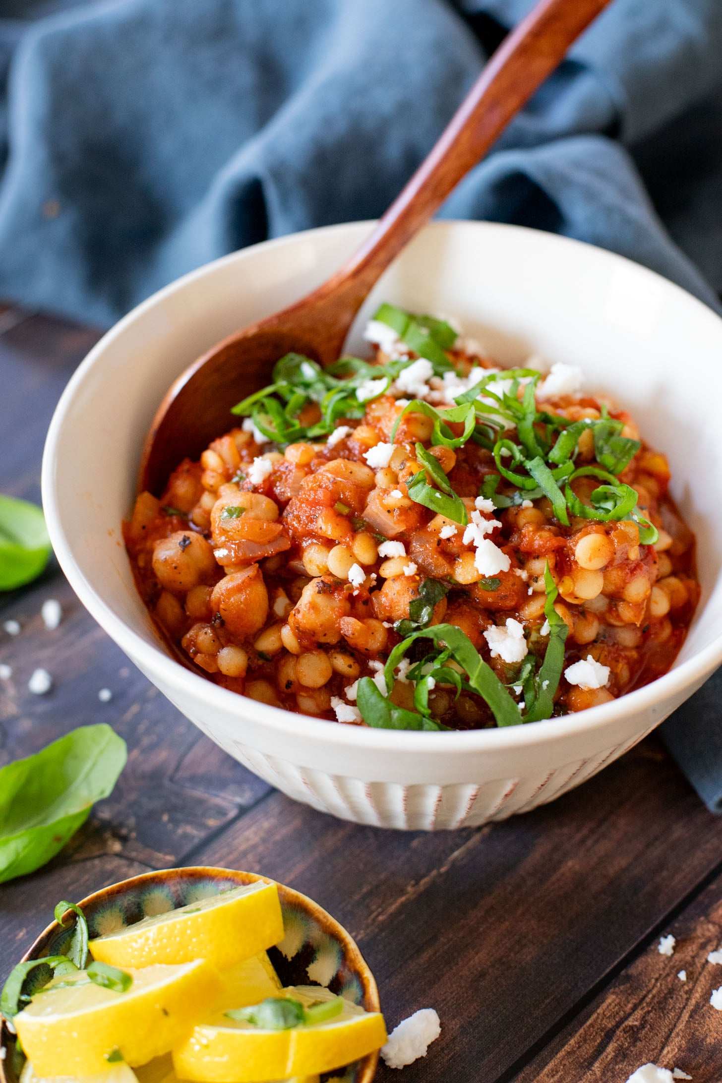 If you are looking for an easy dinner, this Simple Tomato Couscous & Chickpeas recipe is exactly what you need! Quick, easy & plant-based | ThisSavoryVegan.com #thissavoryvegan #couscous #easydinnerideas