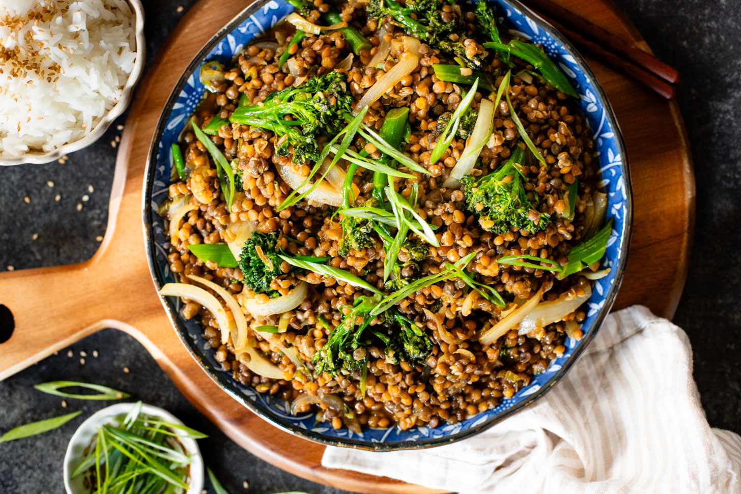 This Soyaki Lentils & Broccolini recipe is a great vegan weeknight dinner! Requires just a few ingredients and 20 minutes to make | ThisSavoryVegan.com #thissavoryvegan #weeknightdinners #onepotrecipes