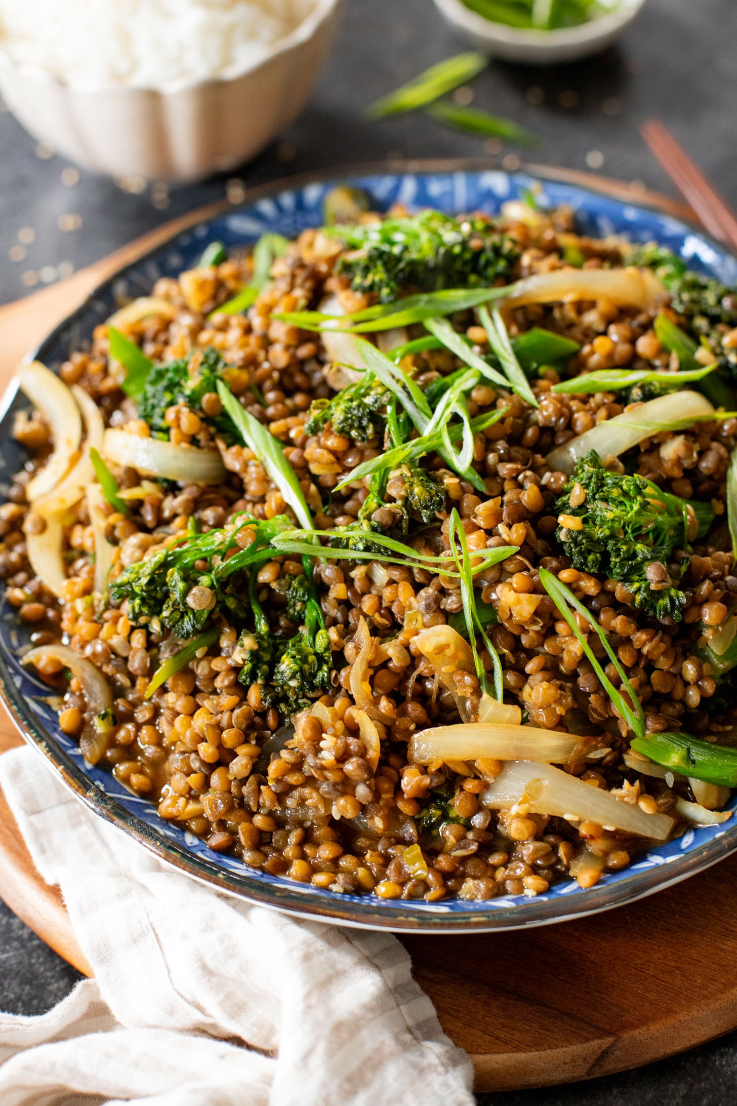 This Soyaki Lentils & Broccolini recipe is a great vegan weeknight dinner! Requires just a few ingredients and 20 minutes to make | ThisSavoryVegan.com #thissavoryvegan #weeknightdinners #onepotrecipes