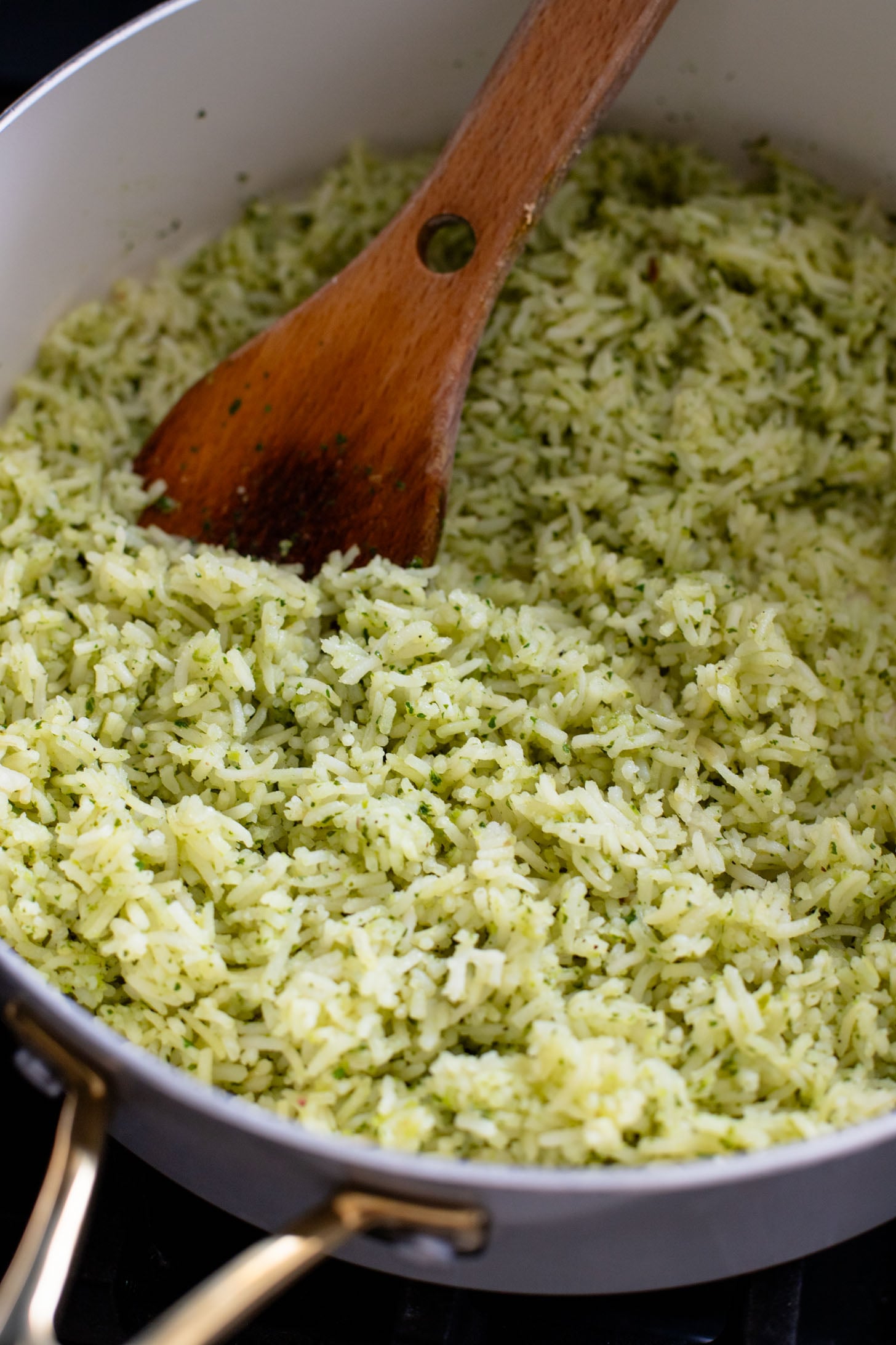This Roasted Cauliflower with Chimichurri Rice is a flavor packed meal! Cauliflower & chickpeas seasoned and roasted until crispy over herby rice | ThisSavoryVegan.com #chimichurrirecipe #roastedcauliflower #veggiedinner
