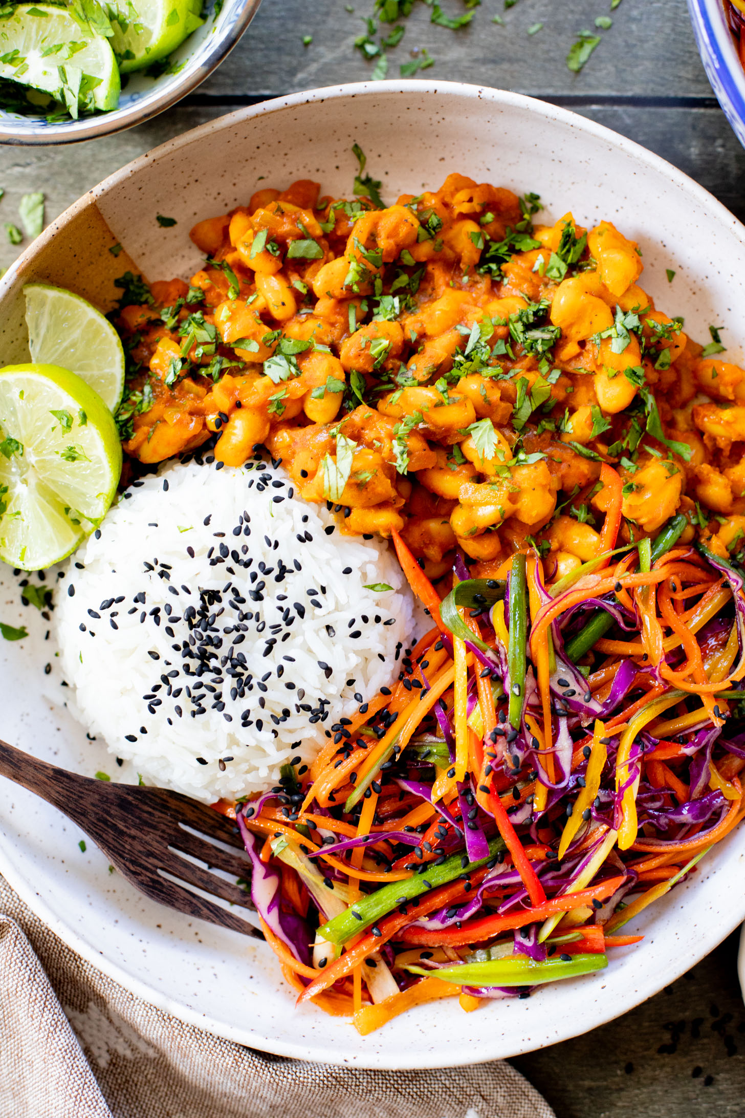 This Curried White Beans & Sesame Salad recipe is delicious and fresh. The beans are filled with Indian-inspired flavors & the salad is crunchy & bright | ThisSavoryVegan.com #thissavoryvegan #vegandinneridea #veggiesalad