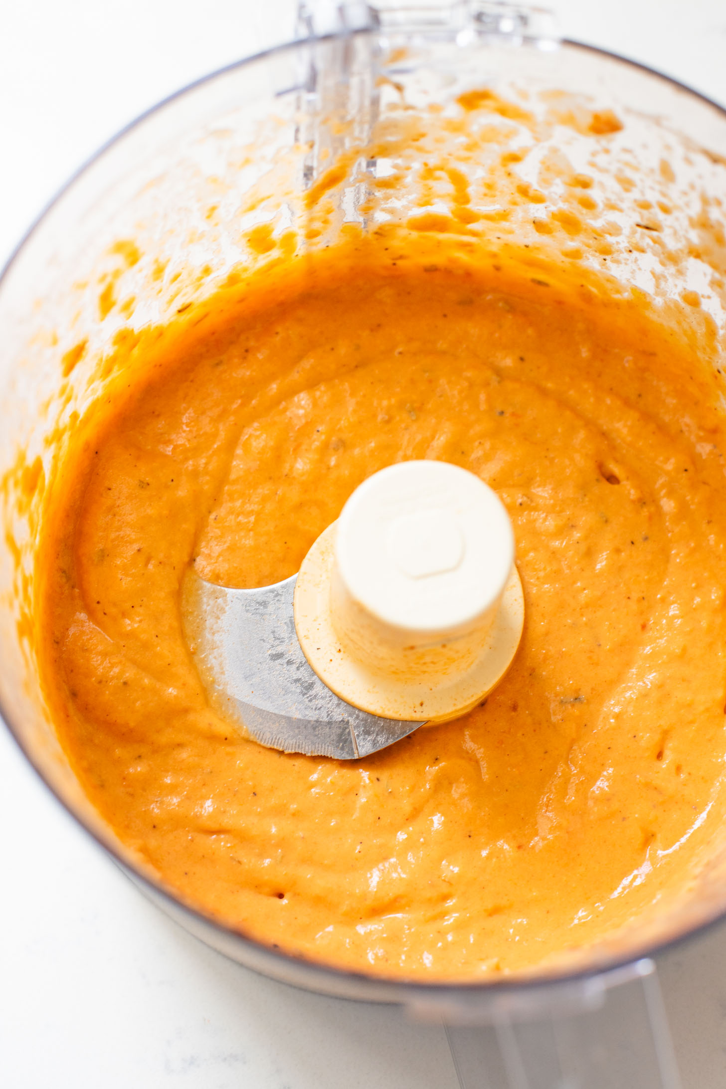 This Roasted Tomato Ricotta Tortellini is made with pre-made vegan tortellini and a simple & creamy tomato sauce! Perfect for date night | ThisSavoryVegan.com #thissavoryvegan #vegantortellini #valentinesdayrecipes