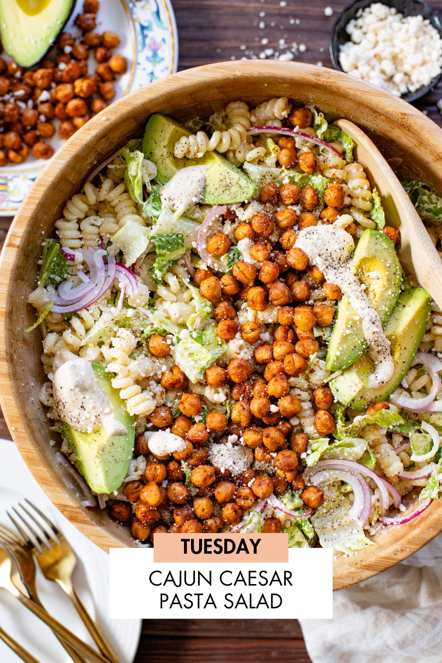 Not sure what to make for dinner this week? I have you covered with 5 simple & delicious vegan dinner ideas! | Vegan Dinner Plan #255 | ThisSavoryVegan.com