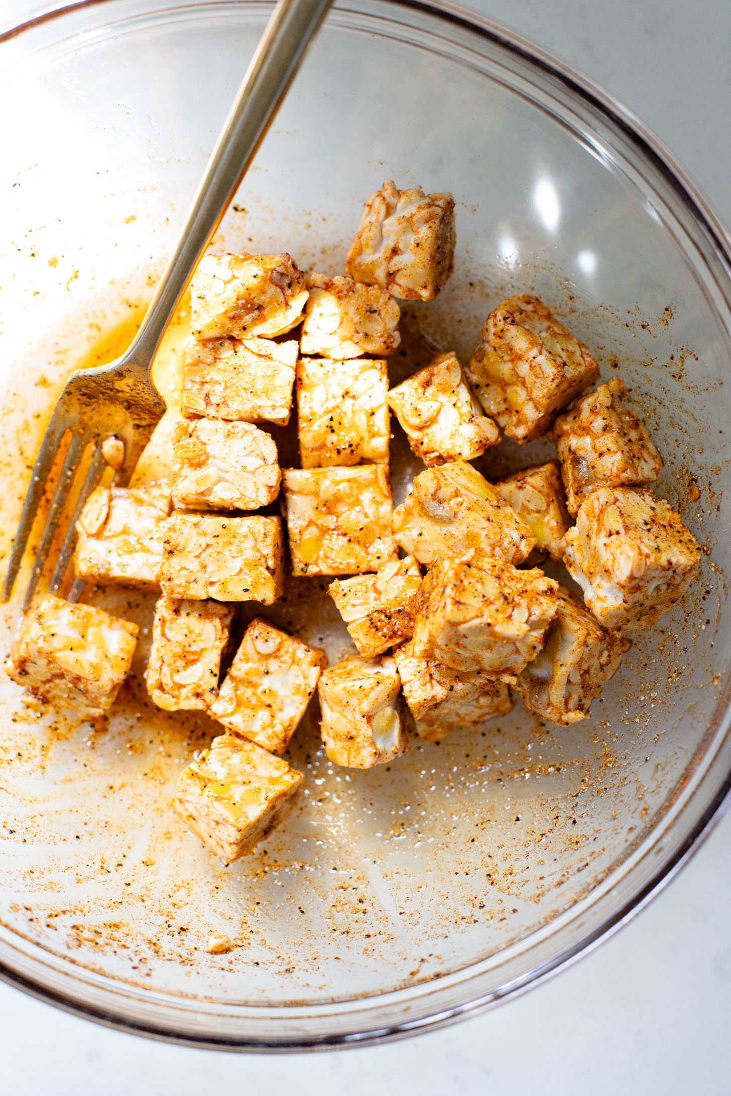 Loaded with crispy buffalo tempeh, vegan ranch and all the crunchy veggies, this Buffalo Tempeh Salad is a healthy, simple and delicious vegan salad | ThisSavoryVegan.com