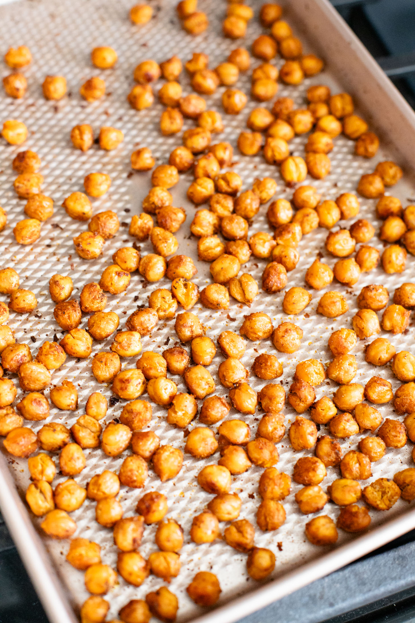 Zesty & delicious, this Cajun Caesar Pasta Salad is made with dairy-free caesar dressing, crispy chickpeas, romaine, avocado & fusilli pasta | ThisSavoryVegan.com