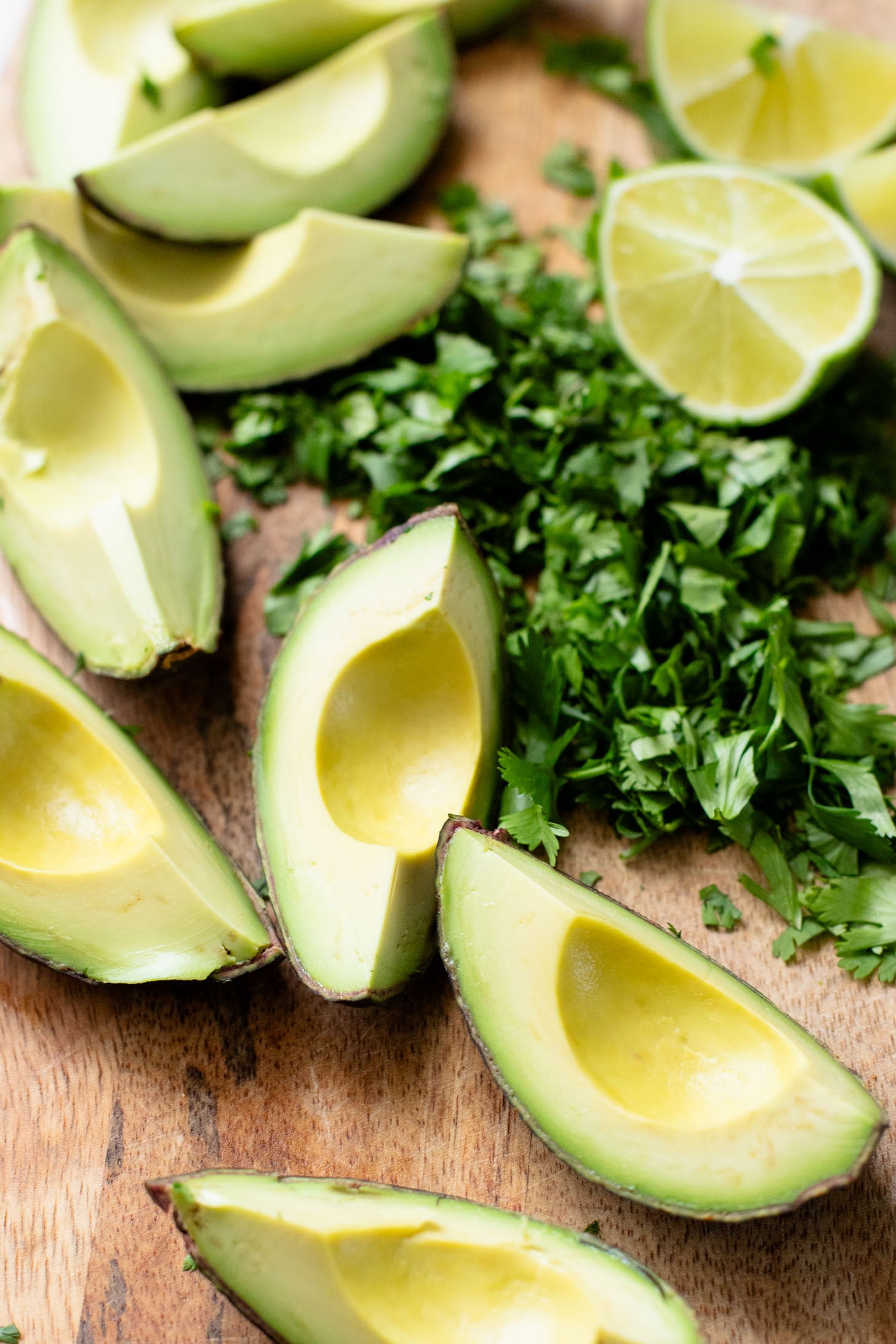 This Kale Taco Salad with Crispy Quinoa is my take on the Mendocino Farms recipe. A healthy and delicious vegan salad idea | ThisSavoryVegan.com