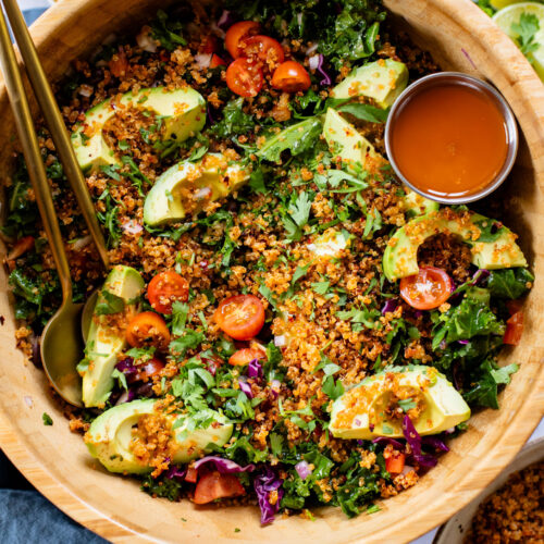 This Kale Taco Salad with Crispy Quinoa is my take on the Mendocino Farms recipe. A healthy and delicious vegan salad idea | ThisSavoryVegan.com