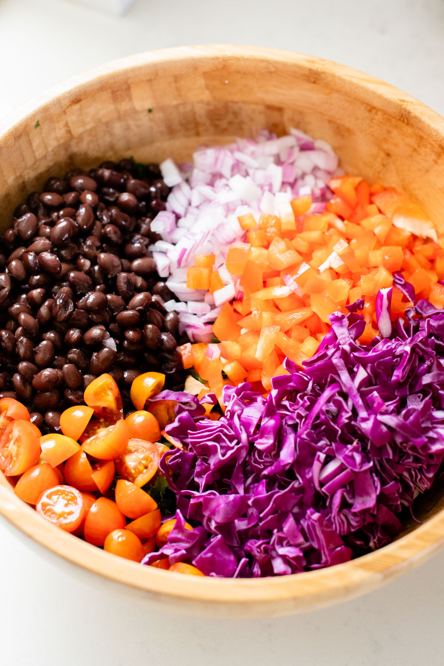 This Kale Taco Salad with Crispy Quinoa is my take on the Mendocino Farms recipe. A healthy and delicious vegan salad idea | ThisSavoryVegan.com