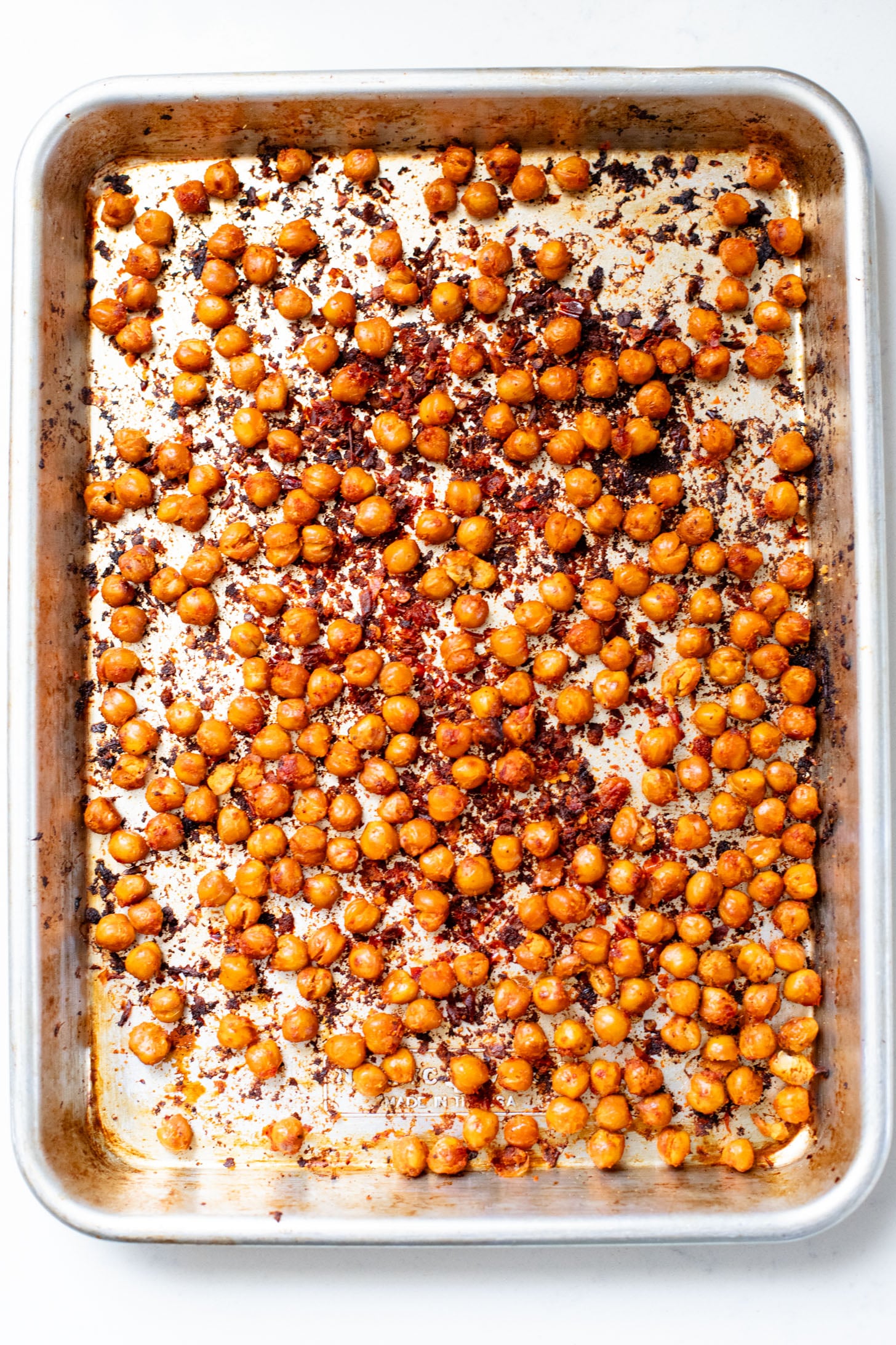 This Little Gem Vegan Ranch Salad is loaded with crisp lettuce, creamy vegan ranch, sunflower seeds and crispy harissa chickpeas | ThisSavoryVegan.com