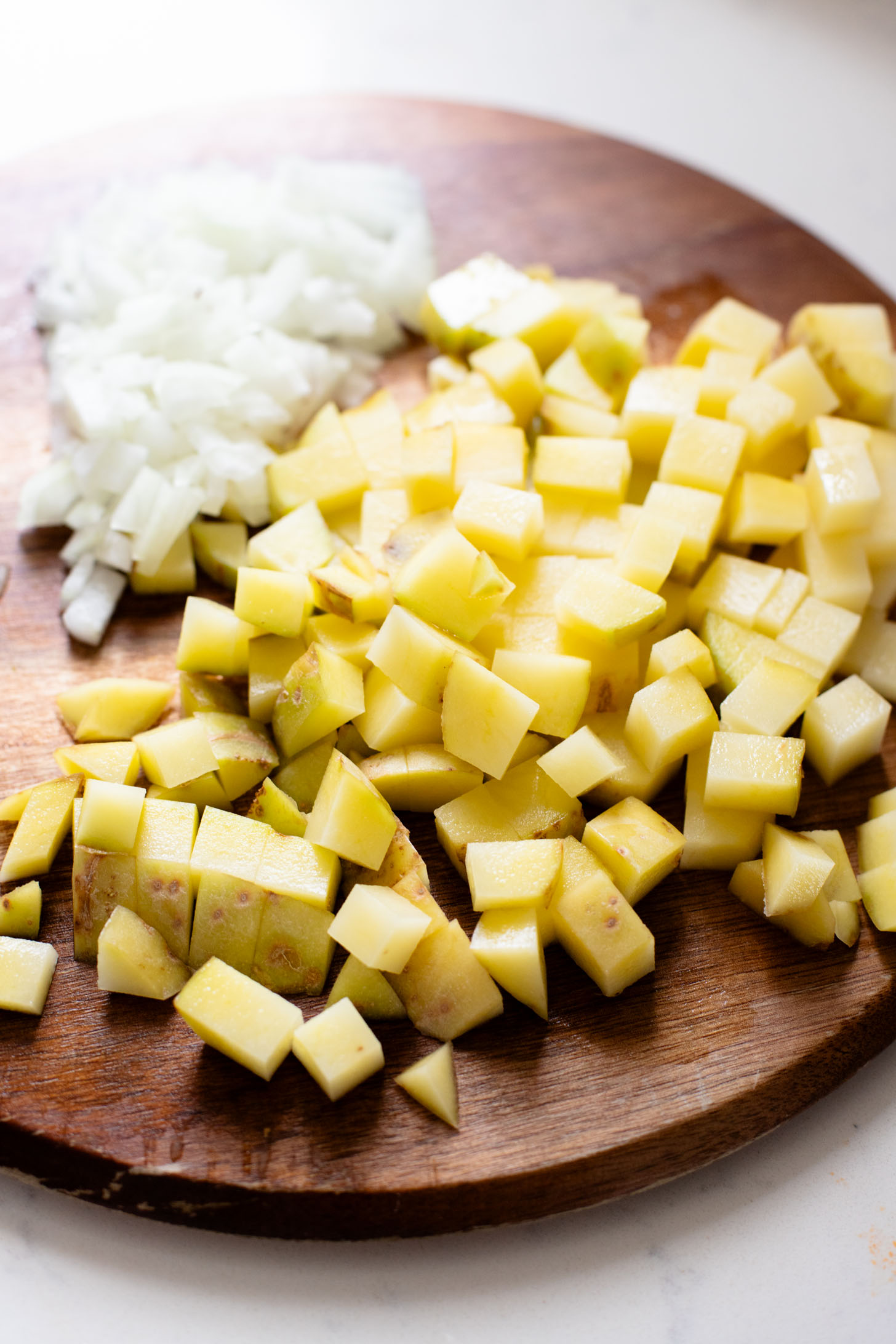 This Breakfast Potato Hash has simple ingredients, is dairy-free and is the perfect side dish for your next vegan brunch | ThisSavoryVegan.com