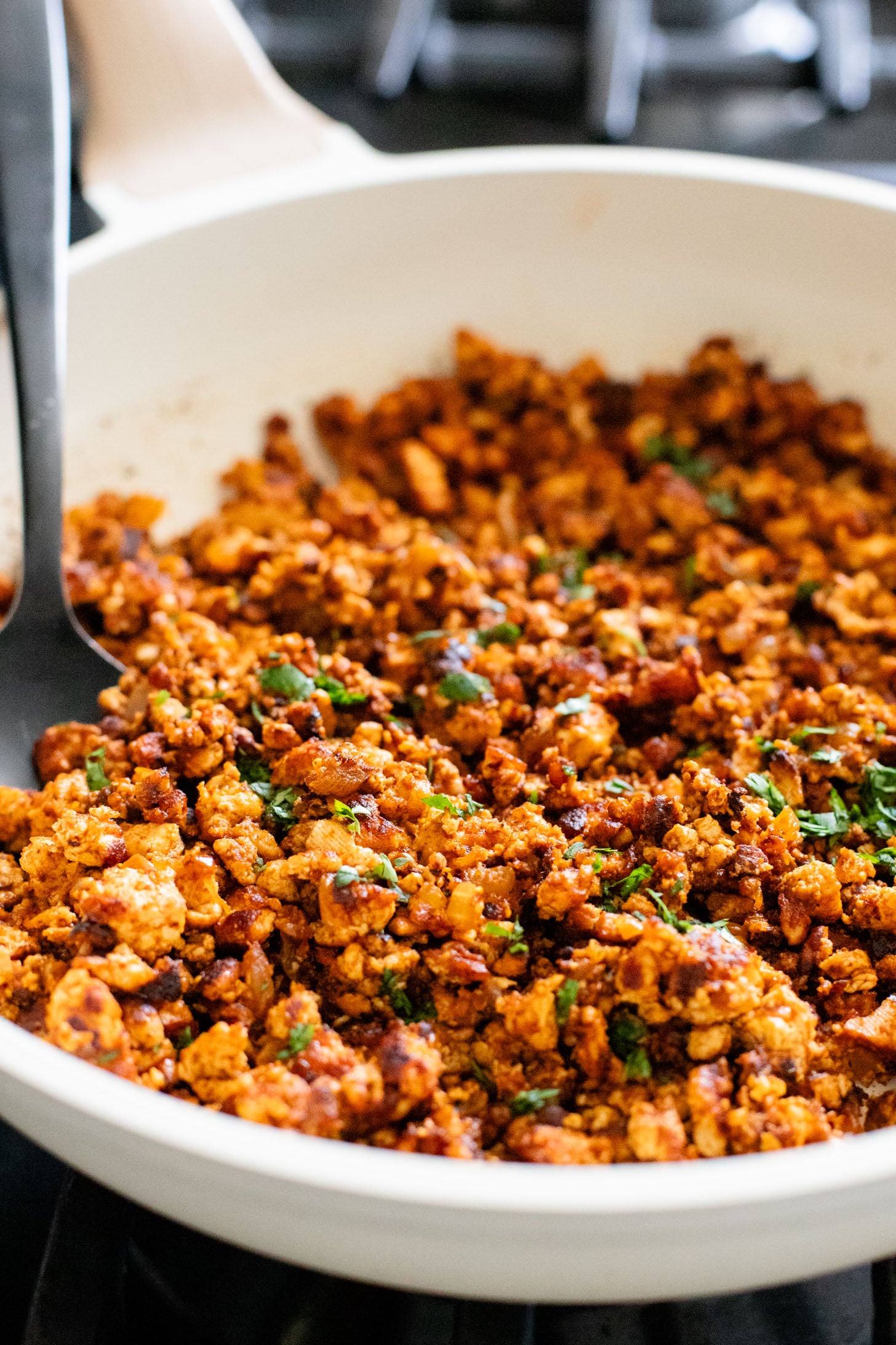 These Crispy Tofu Street Tacos are ready in 30 minutes, perfect for a vegan weeknight dinner. Packed with protein and taste AMAZING | ThisSavoryVegan.com