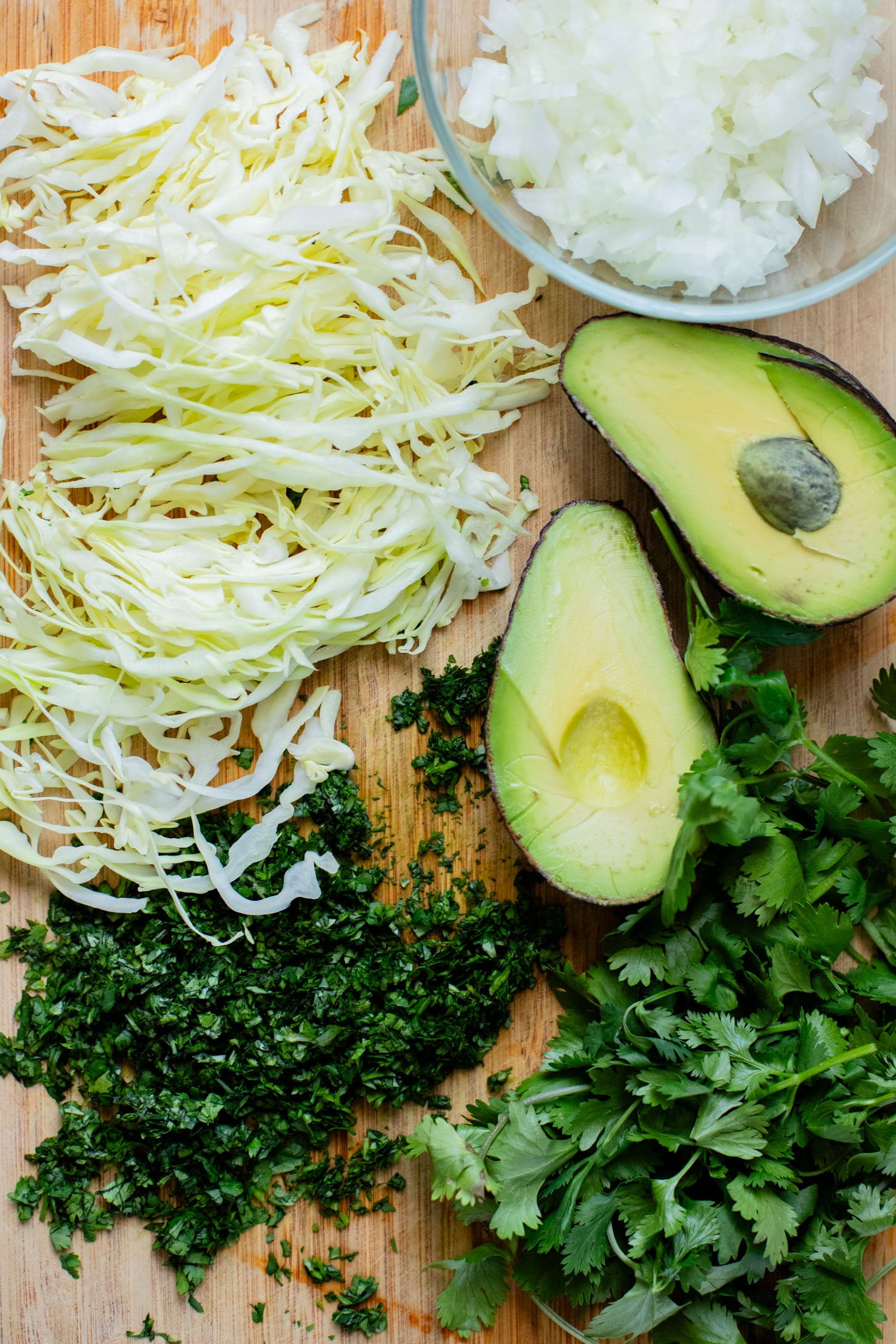 These Crispy Tofu Street Tacos are ready in 30 minutes, perfect for a vegan weeknight dinner. Packed with protein and taste AMAZING | ThisSavoryVegan.com