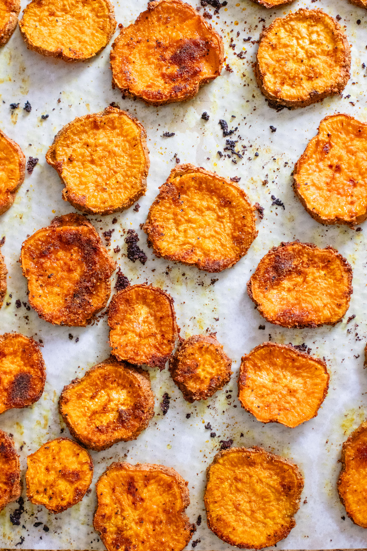 These Lemon Herb Sweet Potato Quinoa Bowls are healthy and tasty! Quinoa & kale salad is topped with roasted sweet potatoes & basil dressing | ThisSavoryVegan.com