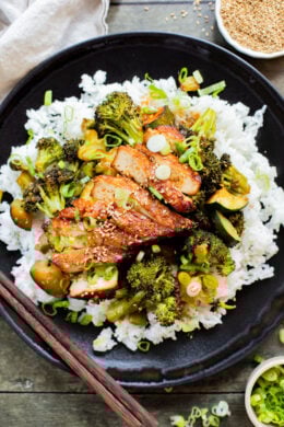 A quick & easy vegan weeknight dinner, this Sheet Pan Soyaki Tofu has marinated tofu & crispy veggies all made on one pan | ThisSavoryVegan.com