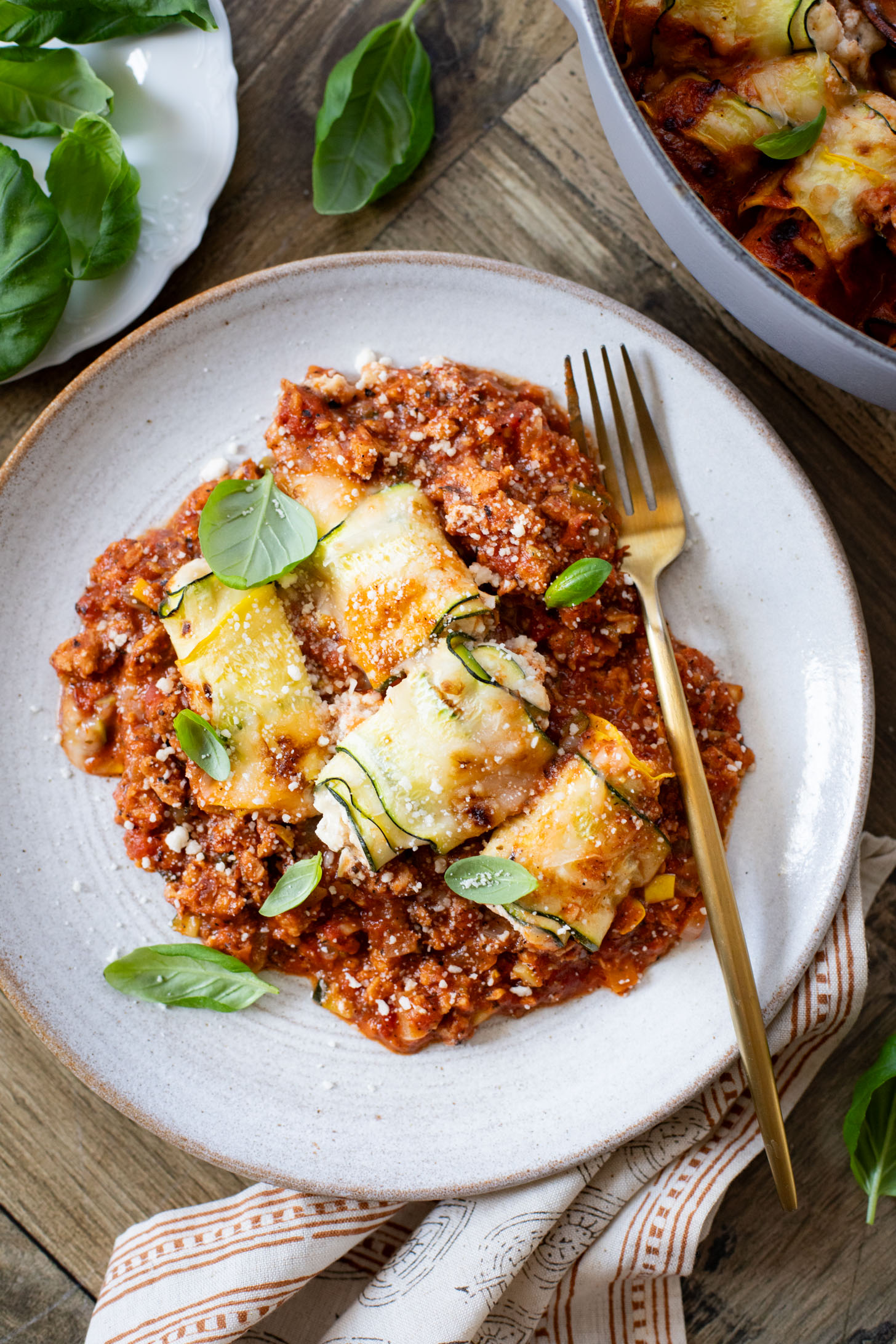 This Vegan Zucchini Involtini is perfect when you want pasta flavors without the carbs. Made with tofu ricotta & vegan sausage marinara | ThisSavoryVegan.com