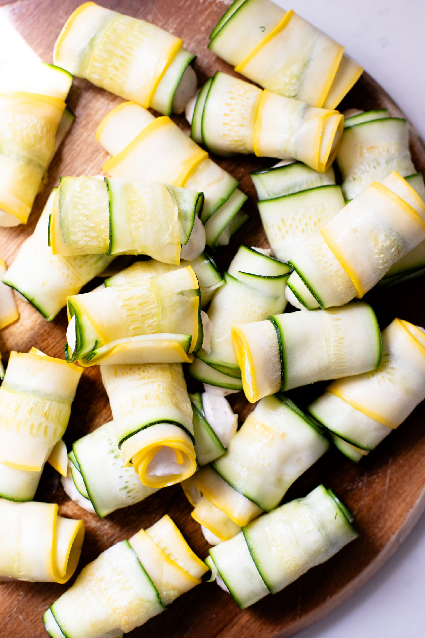 This Vegan Zucchini Involtini is perfect when you want pasta flavors without the carbs. Made with tofu ricotta & vegan sausage marinara | ThisSavoryVegan.com