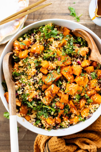 This Chipotle Butternut Squash Quinoa Salad is the perfect fall meal. Roasted squash, tender quinoa, black beans, kale & a chipotle dressing | ThisSavoryVegan.com