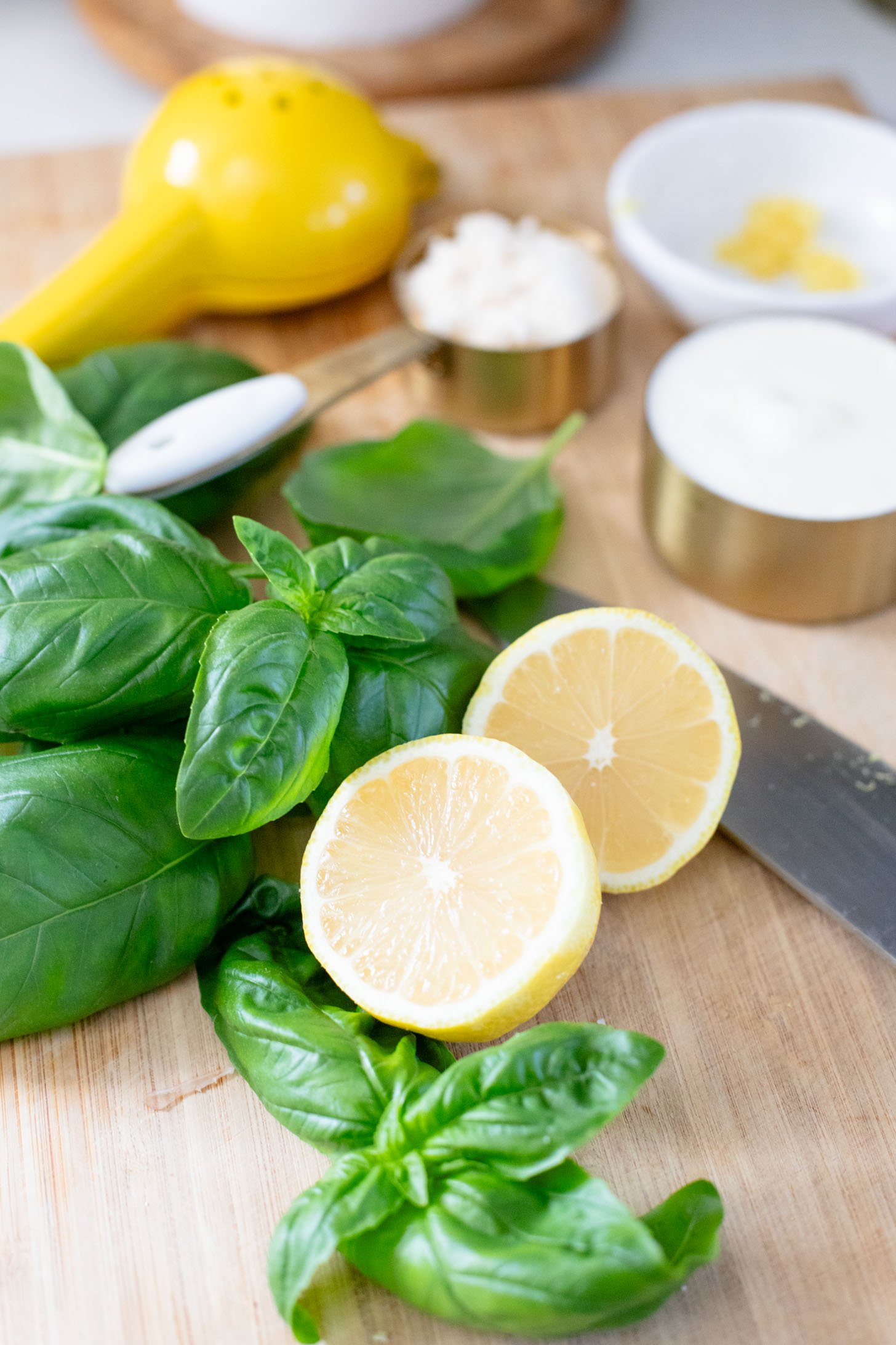 This Lemon Zucchini Bucatini is a simple vegan pasta dish that is creamy, loaded with veggies & 100% dairy-free | ThisSavoryVegan.com