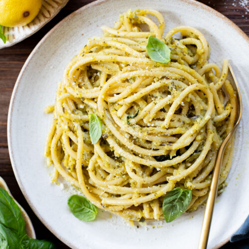 This Lemon Zucchini Bucatini is a simple vegan pasta dish that is creamy, loaded with veggies & 100% dairy-free | ThisSavoryVegan.com
