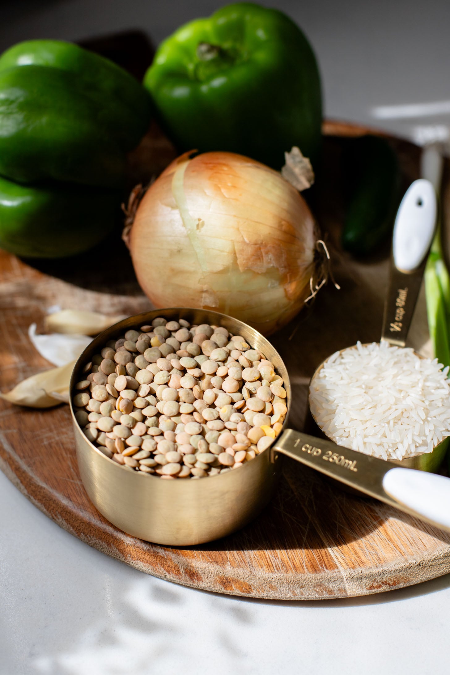 Cozy, comforting & healthy, this Lentil & Rice Enchilada Chili is the perfect one-pot vegan dinner! Perfect for meal prepped lunches | ThisSavoryVegan.com