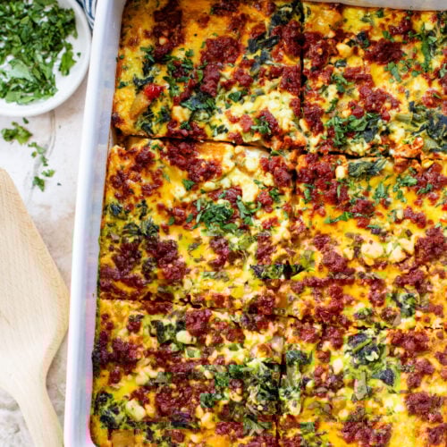 This Vegan Potato & Egg Breakfast Casserole is a simple & delicious vegan brunch idea! Also great for meal prepped breakfast | ThisSavoryVegan.com