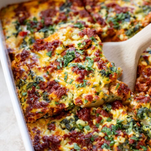 This Vegan Potato & Egg Breakfast Casserole is a simple & delicious vegan brunch idea! Also great for meal prepped breakfast | ThisSavoryVegan.com