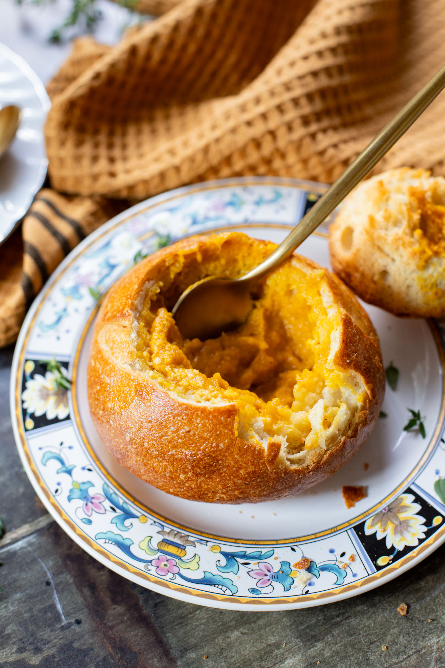 These Butternut Squash Soup Bread Bowls are cozy, delicious and EASY! The best way to enjoy a creamy, vegan soup | ThisSavoryVegan.com