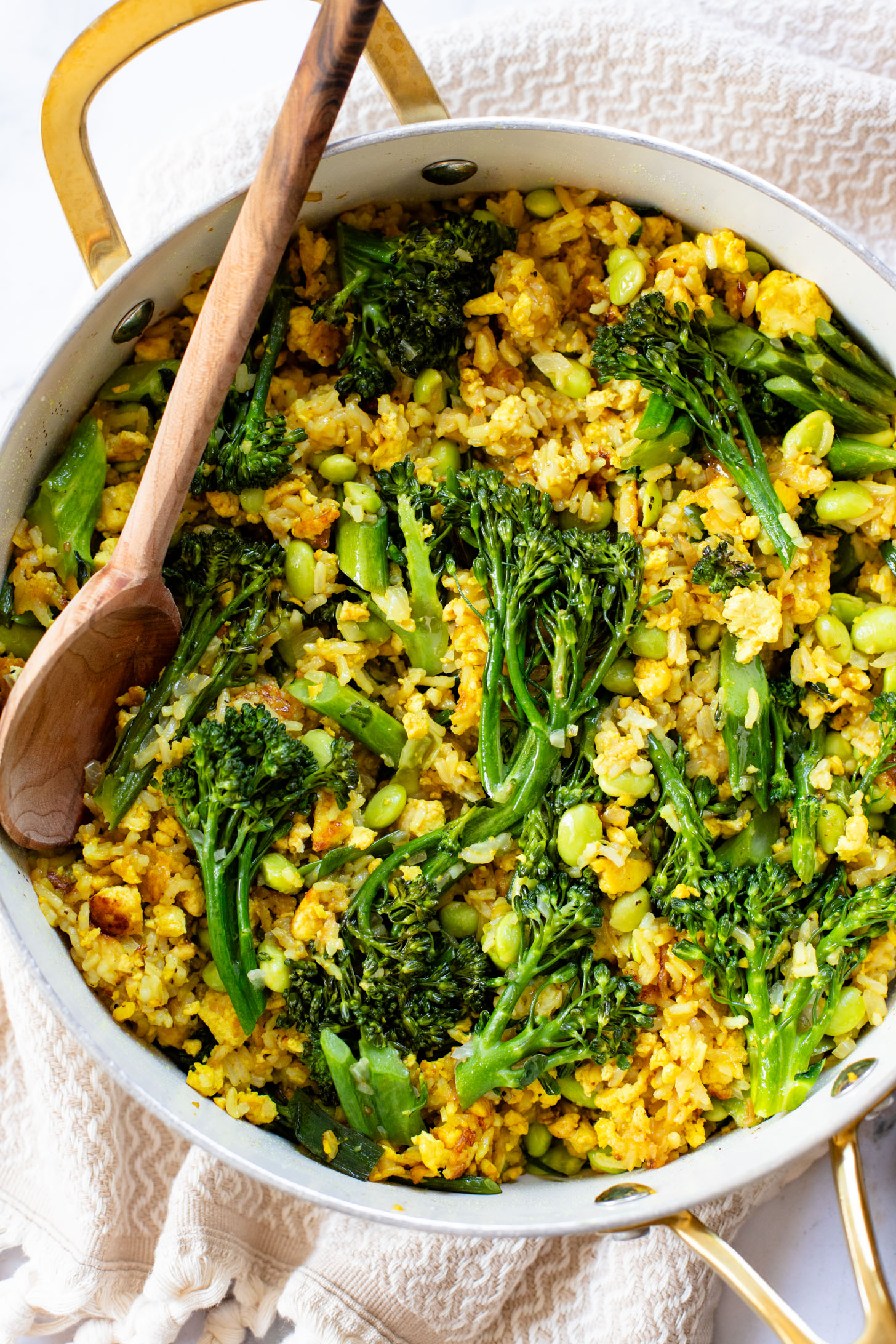 This Simple Broccoli Fried Rice is a protein-packed & delicious one-pot vegan dinner filled with tofu, edamame and broccolini | ThisSavoryVegan.com