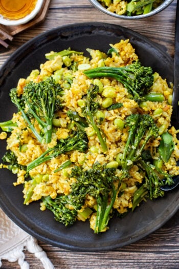 This Simple Broccoli Fried Rice is a protein-packed & delicious one-pot vegan dinner filled with tofu, edamame and broccolini | ThisSavoryVegan.com