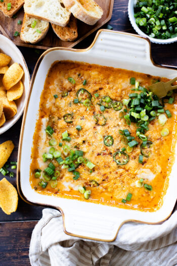 This Vegan Jalapeño Popper Dip is a dairy-free take on a classic game day snack! Perfectly creamy with a hint of spice from soy chorizo | ThisSavoryVegan.com