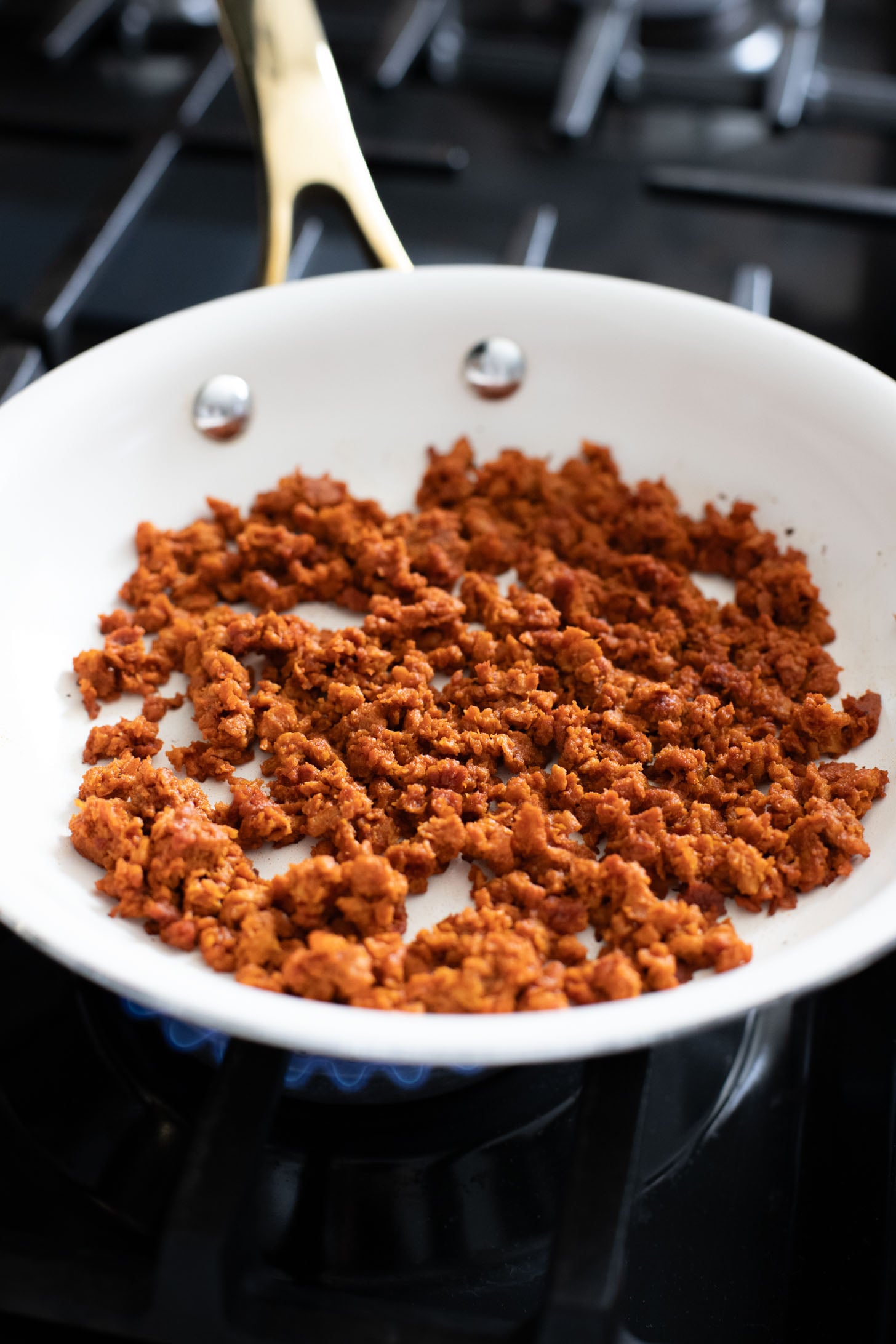 This Vegan Jalapeño Popper Dip is a dairy-free take on a classic game day snack! Perfectly creamy with a hint of spice from soy chorizo | ThisSavoryVegan.com