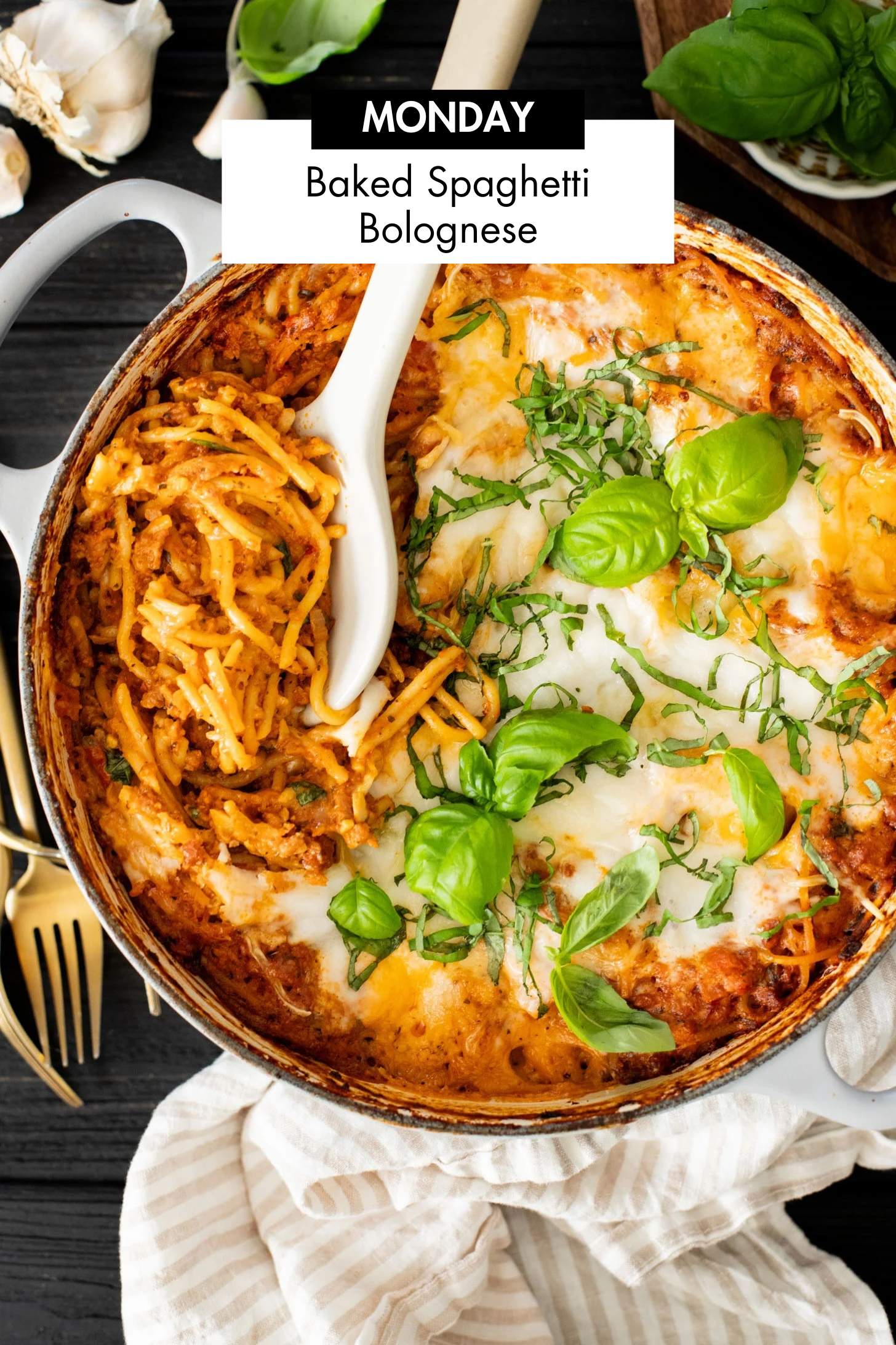 Not sure what to make for dinner this week? I have you covered with 5 simple & delicious vegan dinner ideas! | Vegan Dinner Plan #284 | ThisSavoryVegan.com