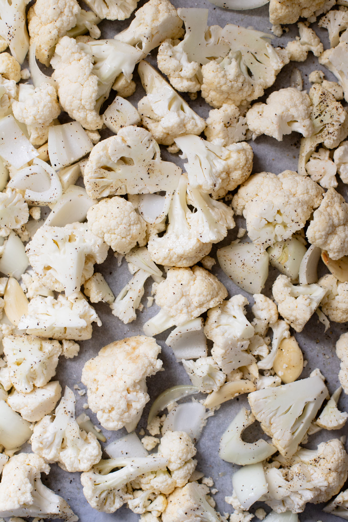 This Salsa Verde Cauliflower Soup is creamy & delicious. The salsa verde adds an unexpected and tasty flavor that takes this dairy-free soup to the next level | ThisSavoryVegan.com