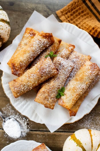 These Pumpkin Pie Egg Rolls are the perfect dessert to serve at your holiday feast! A dairy-free pumpkin pie filling & crispy vegan egg roll wrappers | ThisSavoryVegan.com