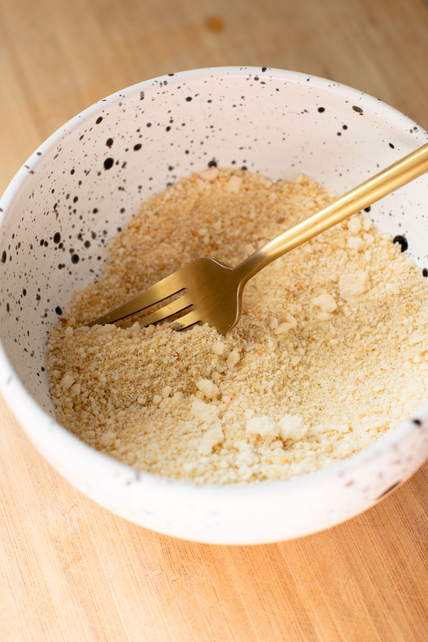 Comfort food in a casserole...and it is dairy-free! This Buffalo Chickpea Pasta Bake is a super fun, family-friendly weeknight dinner idea | ThisSavoryVegan.com