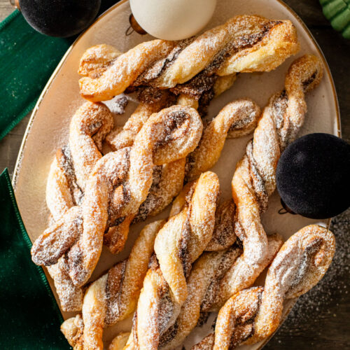 These Chocolate Cookie Butter Twists are the perfect holiday sweet treat. Dairy-free and totally tasty dessert idea | ThisSavoryVegan.com