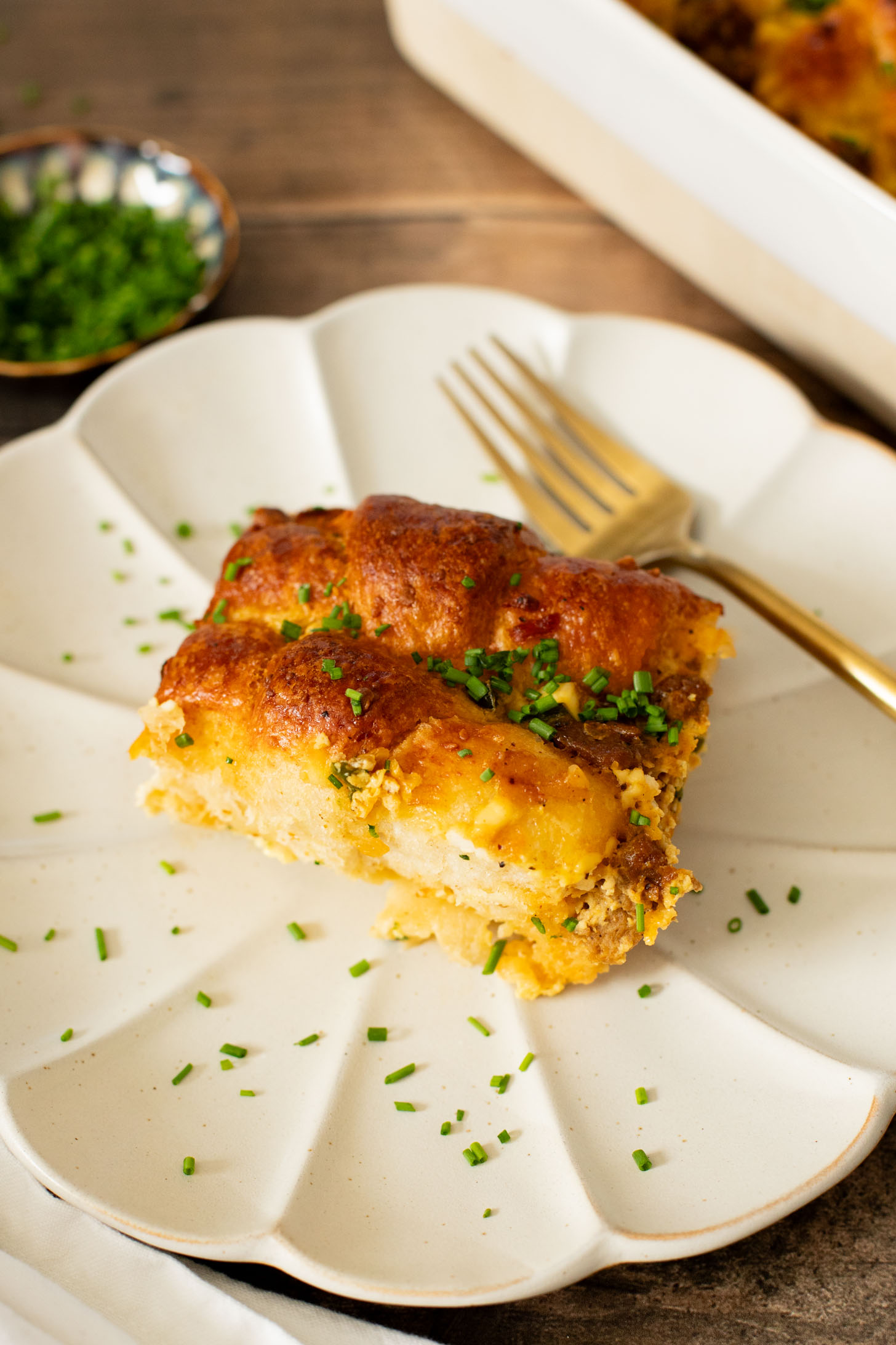 This Crescent Roll Breakfast Casserole is made with vegan eggs & vegan sausage. Perfect vegan breakfast casserole to serve a crowd | ThisSavoryVegan.com