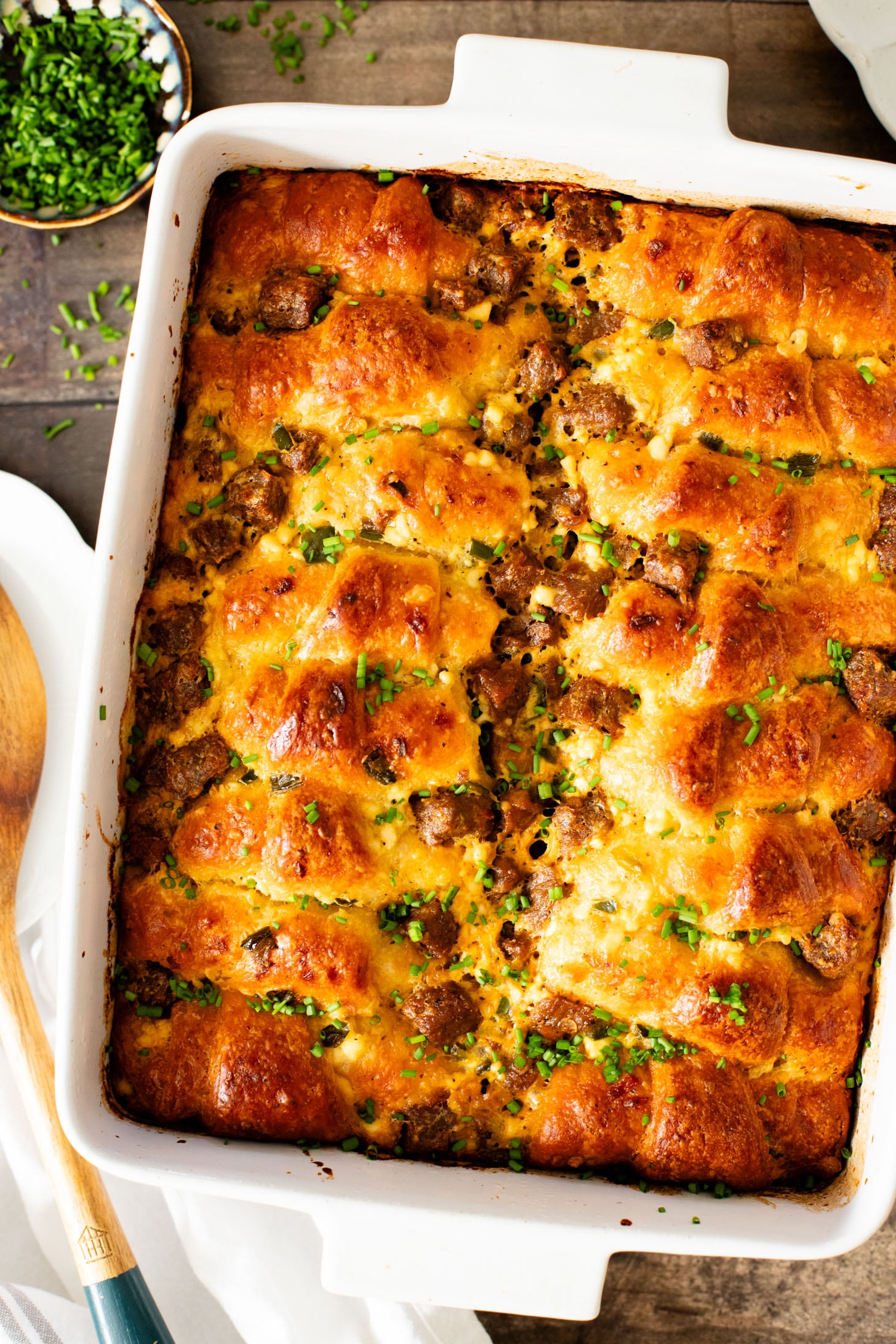 This Crescent Roll Breakfast Casserole is made with vegan eggs & vegan sausage. Perfect vegan breakfast casserole to serve a crowd | ThisSavoryVegan.com