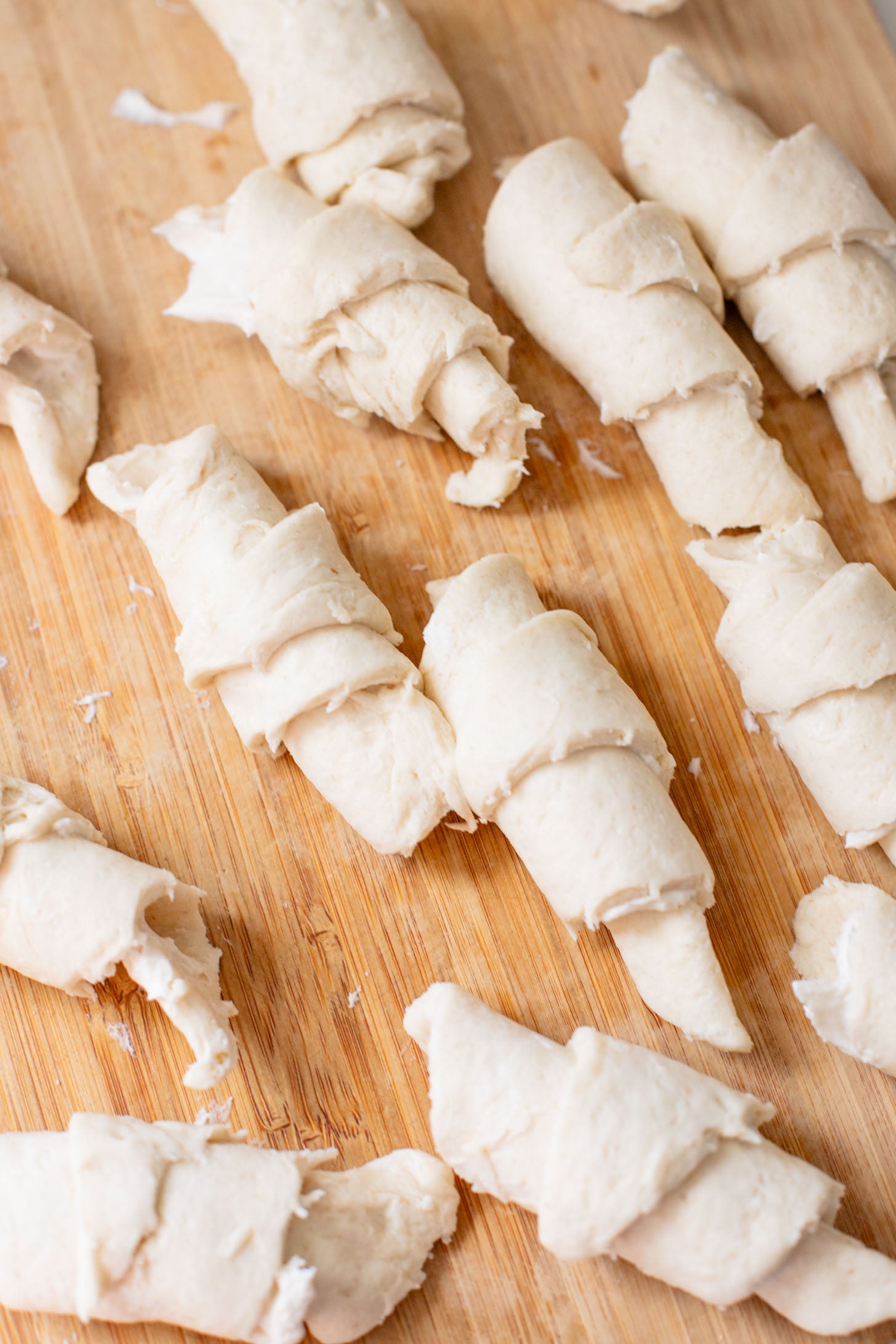 This Crescent Roll Breakfast Casserole is made with vegan eggs & vegan sausage. Perfect vegan breakfast casserole to serve a crowd | ThisSavoryVegan.com