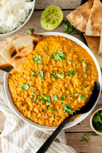 Looking for a quick & healthy weeknight dinner? These 20-Minute Red Curry Lentils are the perfect one-pot vegan dinner idea | ThisSavoryVegan.com