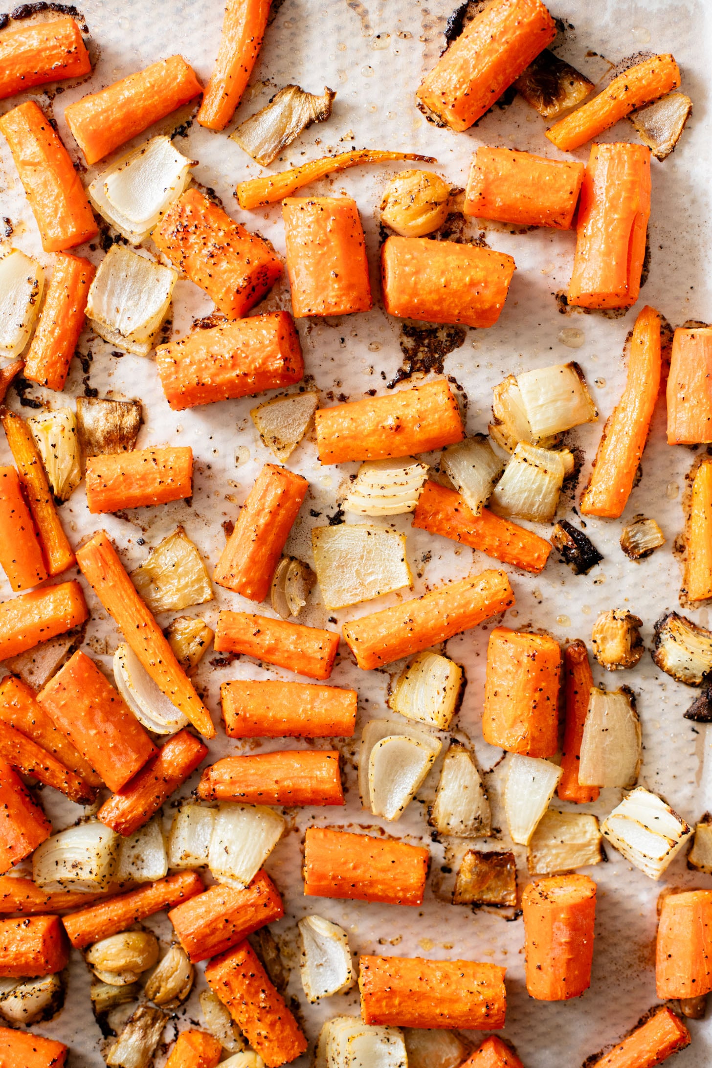 This Creamy Roasted Carrot Soup is dairy-free and packed with veggies. A super simple vegan soup recipe that packs lots of flavor | ThisSavoryVegan.com