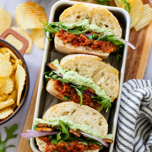 These Spinach Ricotta Tempeh Sandwiches are packed with protein & veggies. A super tasty homemade vegan sandwich recipe | ThisSavoryVegan.com